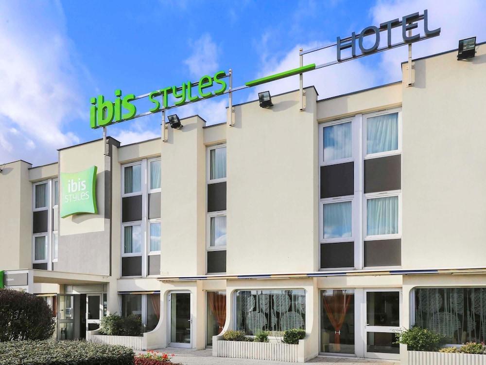 Ibis Styles Orleans La Chapelle-Saint-Mesmin Exterior foto