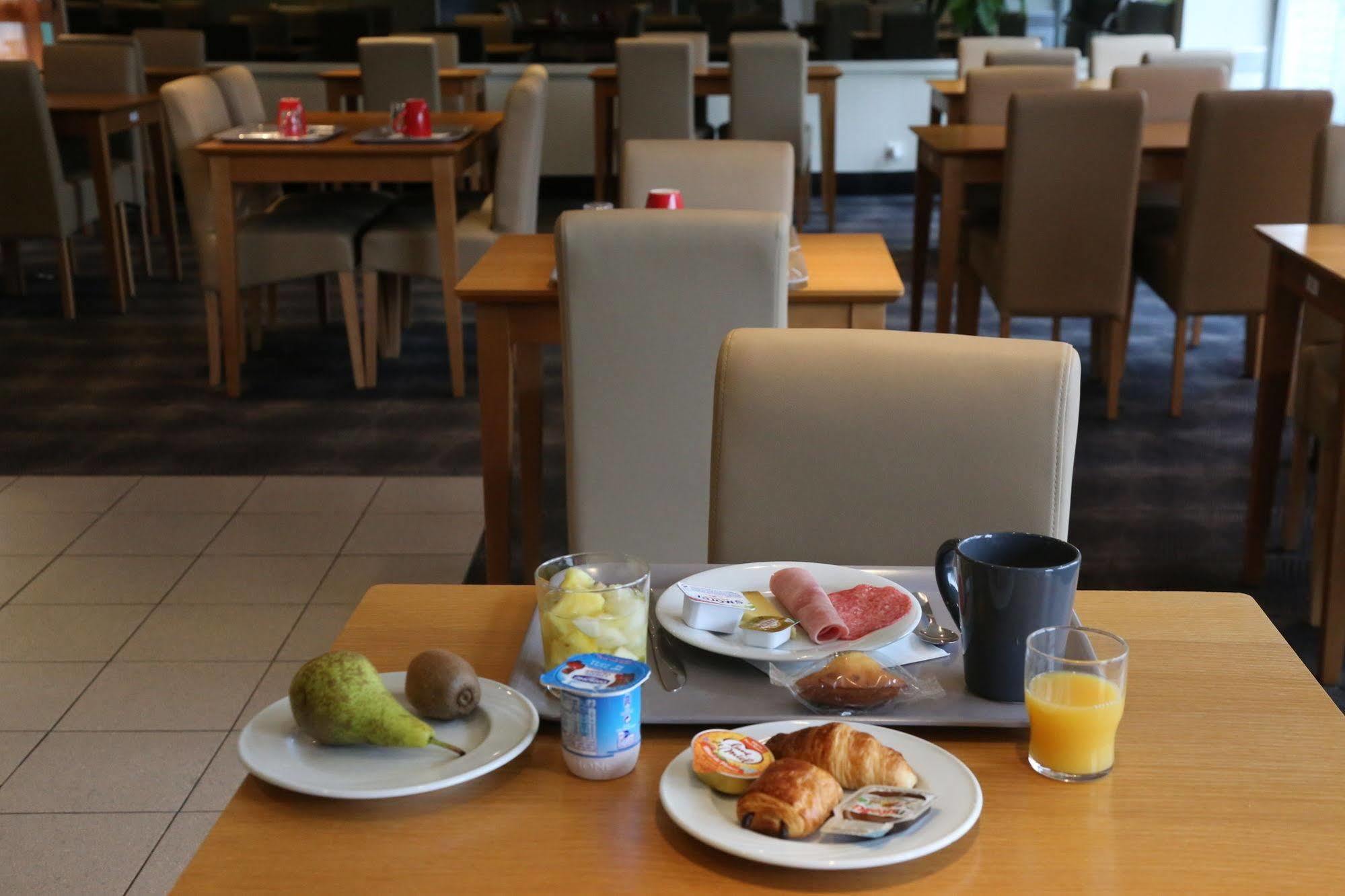 Ibis Styles Orleans La Chapelle-Saint-Mesmin Exterior foto